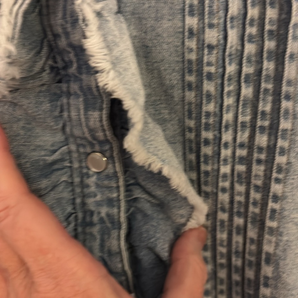 We The Free Faded Blue Denim Top - Picture 7 of 9